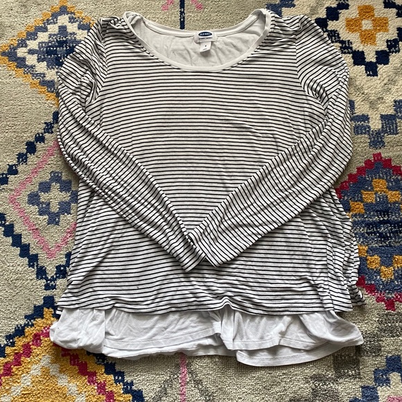 Old Navy Nursing top - Picture 1 of 2